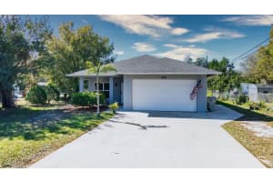 219 26th Ave SW, Vero Beach, FL 32962, Sold 04/01/22
