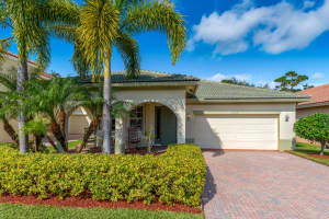 1099 SE Kirk St, Stuart, FL 34997, Sold 03/10/22
