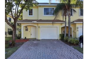 765 Imperial Lake Rd, West Palm Beach, FL 33413, Sold 04/08/22