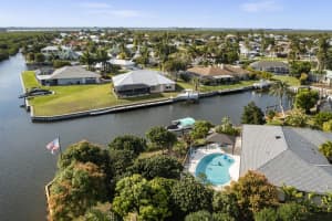 115 Queen Ann Ct, Fort Pierce, FL 34949, Sold 04/20/22