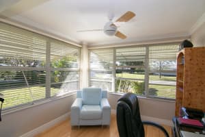 1087 N Oakridge Cir, Lantana, FL 33462, Sold 03/23/22