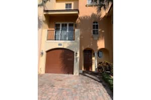 203 Ocean Bay Dr, Jensen Beach, FL 34957, Sold 04/26/22