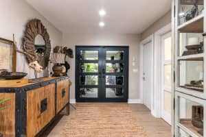 727 Pine Lake Dr, Delray Beach, FL 33445, Sold 06/15/22