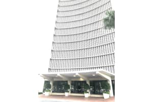 1200 S Flagler Dr APT 204, West Palm Beach, FL 33401, Sold 04/04/22