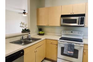 1063 Golden Lakes Blvd APT 321, West Palm Beach, FL 33411, Sold 03/11/22