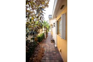 5625 Dominica St, Vero Beach, FL 32967, Sold 02/28/22