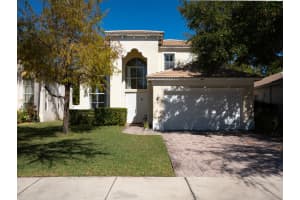 5738 Sterling Lake Dr, Fort Pierce, FL 34951, Sold 04/05/22