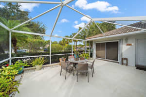 9501 Chapman Oak Ct, Palm Beach Gardens, FL 33410, Sold 03/14/22