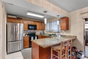 5280 Bosque Ln APT 47, West Palm Beach, FL 33415, Sold 03/08/22