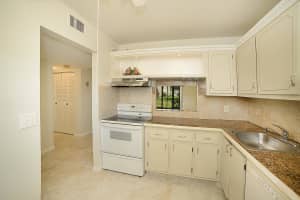 2900 Fiore Way #1070, Delray Beach, FL 33445, Sold 05/05/22