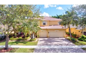 4172 E Gardenia Ave, Weston, FL 33332, Sold 03/15/22
