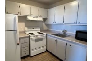 200 Village Green Cir E APT 317, Palm Springs, FL 33461, Sold 03/30/22