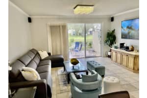 1172 Pinewood Lake Ct, Greenacres, FL 33415, Sold 03/15/22