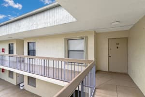 285 SE 10th St #12a, Deerfield Beach, FL 33441, Sold 04/01/22