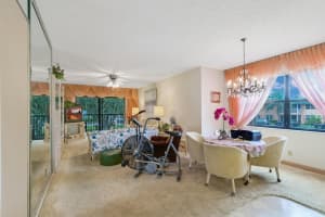 285 SE 10th St #12a, Deerfield Beach, FL 33441, Sold 04/01/22