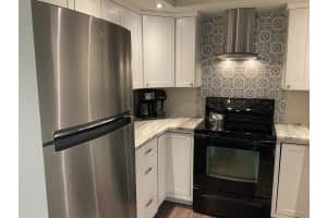 270 SW South River Dr APT 204, Stuart, FL 34997, Sold 03/17/22