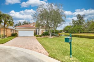 8099 Alberti Dr, Lake Worth, FL 33467, Sold 03/23/22