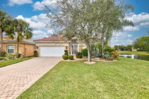 8099 Alberti Dr, Lake Worth, FL 33467, Sold 03/23/22