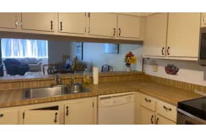 8040 Hampton Blvd e406, North Lauderdale, FL 33068, Sold 03/31/22