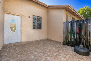 6704 NW 193rd Terrace, Hialeah, FL 33015, Sold 03/30/22
