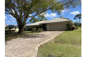 5200 Indian Bend Ln, Fort Pierce, FL 34951, Sold 06/06/22