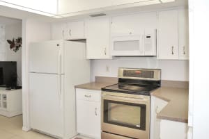 5200 Indian Bend Ln, Fort Pierce, FL 34951, Sold 06/06/22