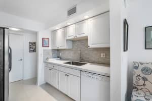 3590 S Ocean Blvd APT 105, South Palm Beach, FL 33480, Sold 03/21/22