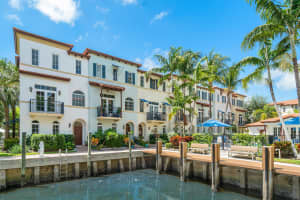 813 Estancia Wy, Boynton Beach, FL 33435, Sold 05/02/22