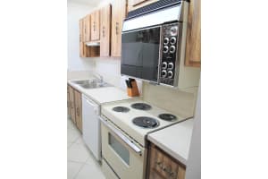 4535 NW 2nd St b, Delray Beach, FL 33445, Sold 03/18/22