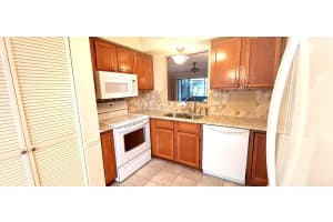 2040 Colonial Rd #3, Fort Pierce, FL 34950, Sold 03/14/22