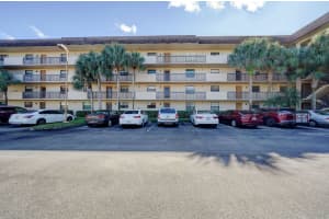 4940 E Sabal Palm Blvd APT 305, Tamarac, FL 33319, Sold 04/22/22
