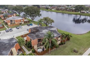 43 Springdale Cir, Palm Springs, FL 33461, Sold 03/23/22