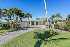 1719 NW River Trail, Stuart, FL 34994, Sold 03/24/22