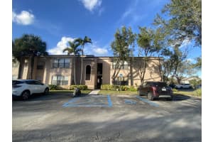 2946 S University Dr APT 7111, Davie, FL 33328, Sold 02/28/22