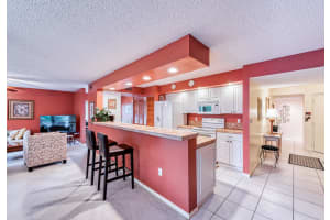106 Half Moon Cir APT H2, Hypoluxo, FL 33462, Sold 03/31/22
