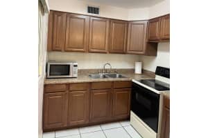 2960 Cynthia Ln APT 101, Lake Worth, FL 33461, Sold 03/07/22