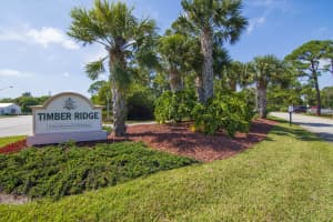 691 Centre Ct SW #202, Vero Beach, FL 32962, Sold 02/18/22