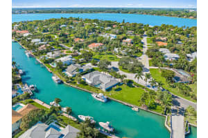 2 E High Point Rd, Stuart, FL 34996, Sold 03/30/22