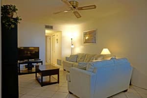 2600 SE Ocean Blvd APT I3, Stuart, FL 34996, Sold 03/14/22
