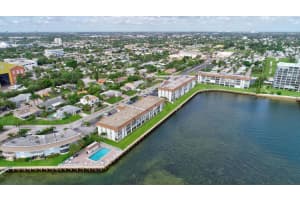 410 Wilma Cir APT 207, Riviera Beach, FL 33404, Sold 04/01/22