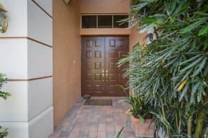 8090 Valhalla Dr, Delray Beach, FL 33446, Sold 05/02/22