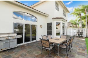 7898 Manor Forest Blvd, Boynton Beach, FL 33436, Sold 03/18/22