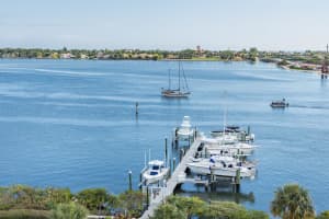 3901 S Flagler Dr APT 803, West Palm Beach, FL 33405, Sold 04/22/22