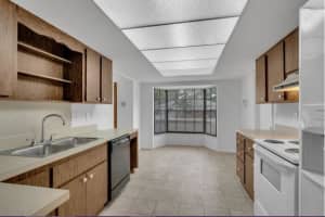 5404 Paleo Pines Cir, Fort Pierce, FL 34951, Sold 04/15/22