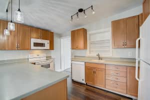 912 Garden Ct, Royal Palm Beach, FL 33411, Sold 06/24/22