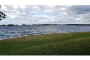 64 N Lakeshore Dr, Hypoluxo, FL 33462, Sold 04/29/22