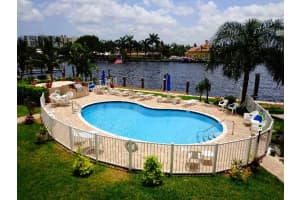 3216 SE 12th St APT 26, Pompano Beach, FL 33062, Sold 04/28/22