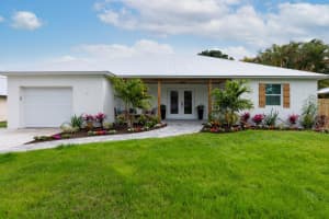 8265 SE Pinehaven Ave, Hobe Sound, FL 33455, Sold 03/24/22