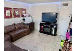 200 Nottingham Cir APT C, Greenacres, FL 33463, Sold 03/21/22