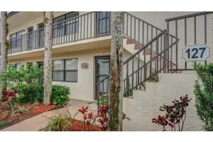 2950 SE Ocean Blvd Apt 127-7, Stuart, FL 34996, Sold 04/07/22